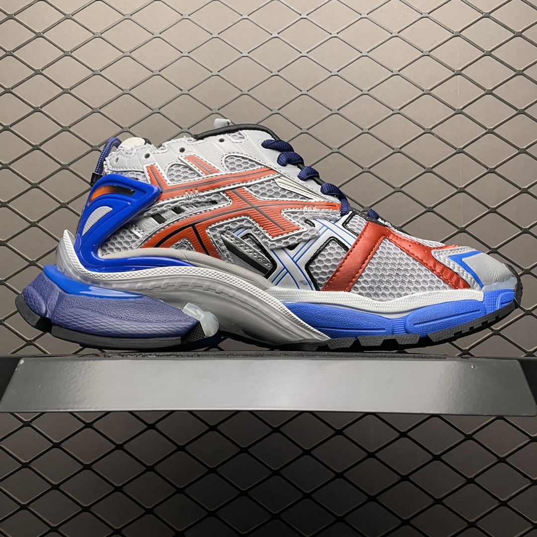Balenciaga Runner Distressed Dad Sneakers Multicolor