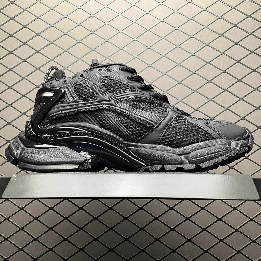 Balenciaga Runner Distressed Dad Sneakers Black