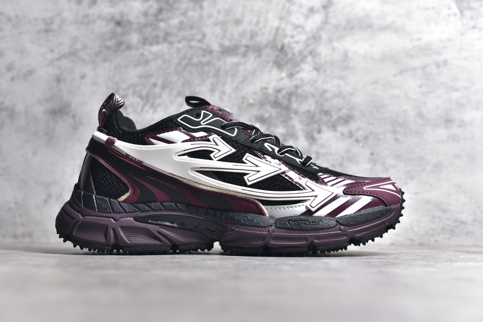 Off-White Arrow Runner Sneakers Purple