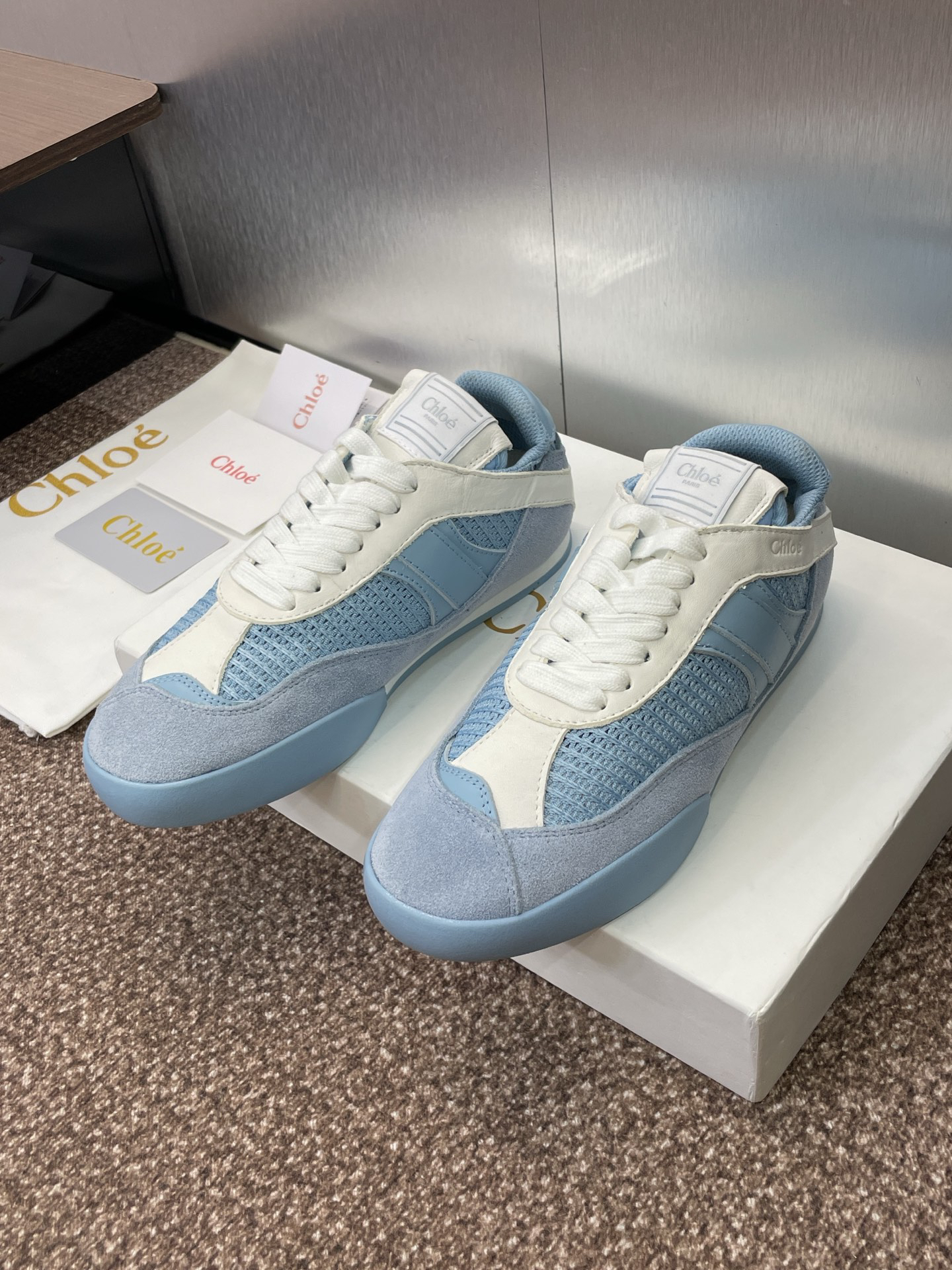 Chloe Low-Top Retro Runner Sneakers Blue