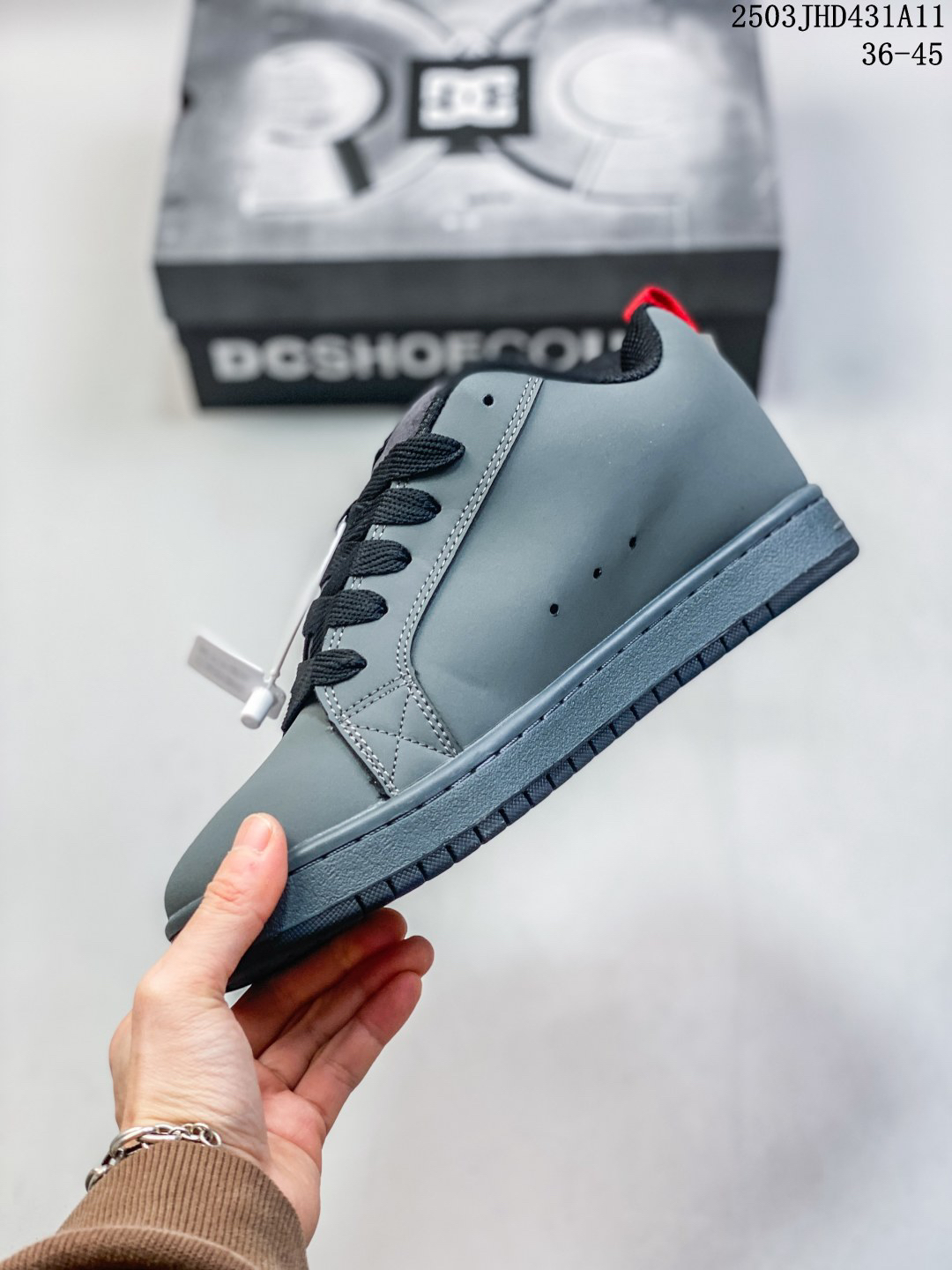 DC Shoes Low-Top Skate Sneakers Gray