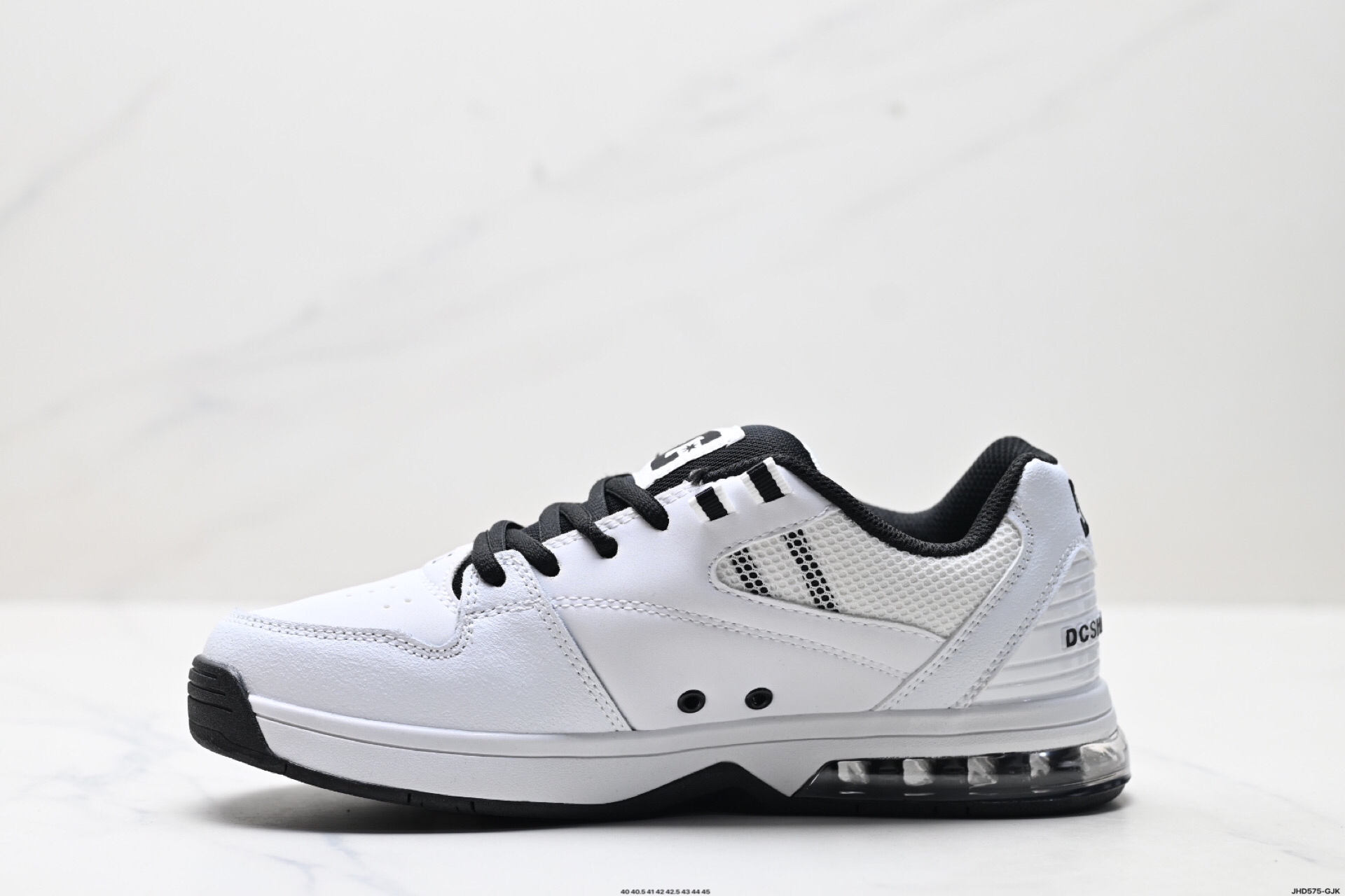 DC Shoes Versatile Air Low Sneakers White/Black