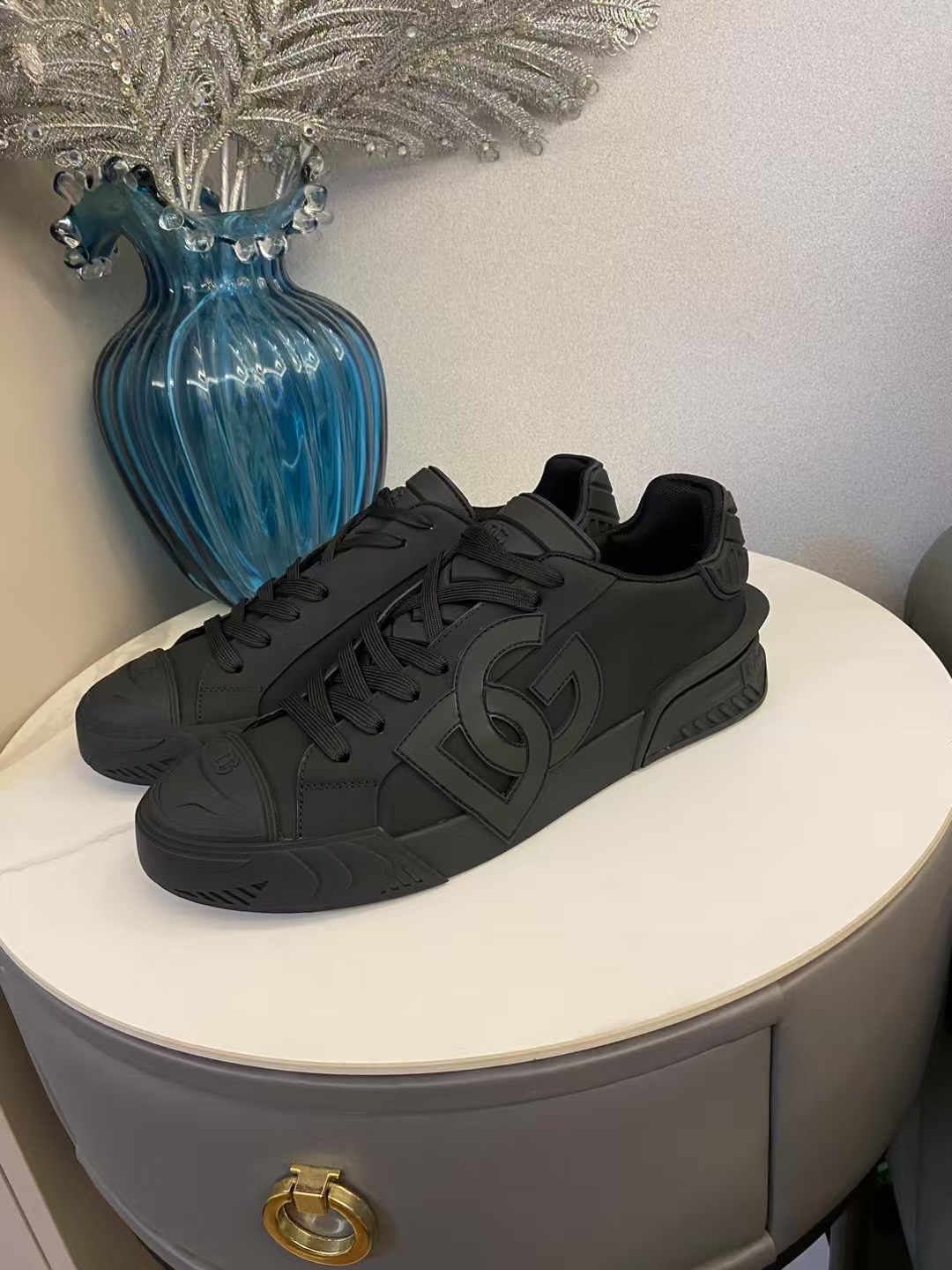 Dolce & Gabbana DG Logo Low-Top Sneakers Black