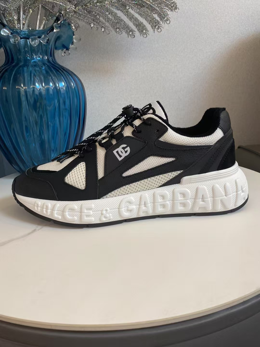 Dolce & Gabbana Mesh Sneakers Black/White