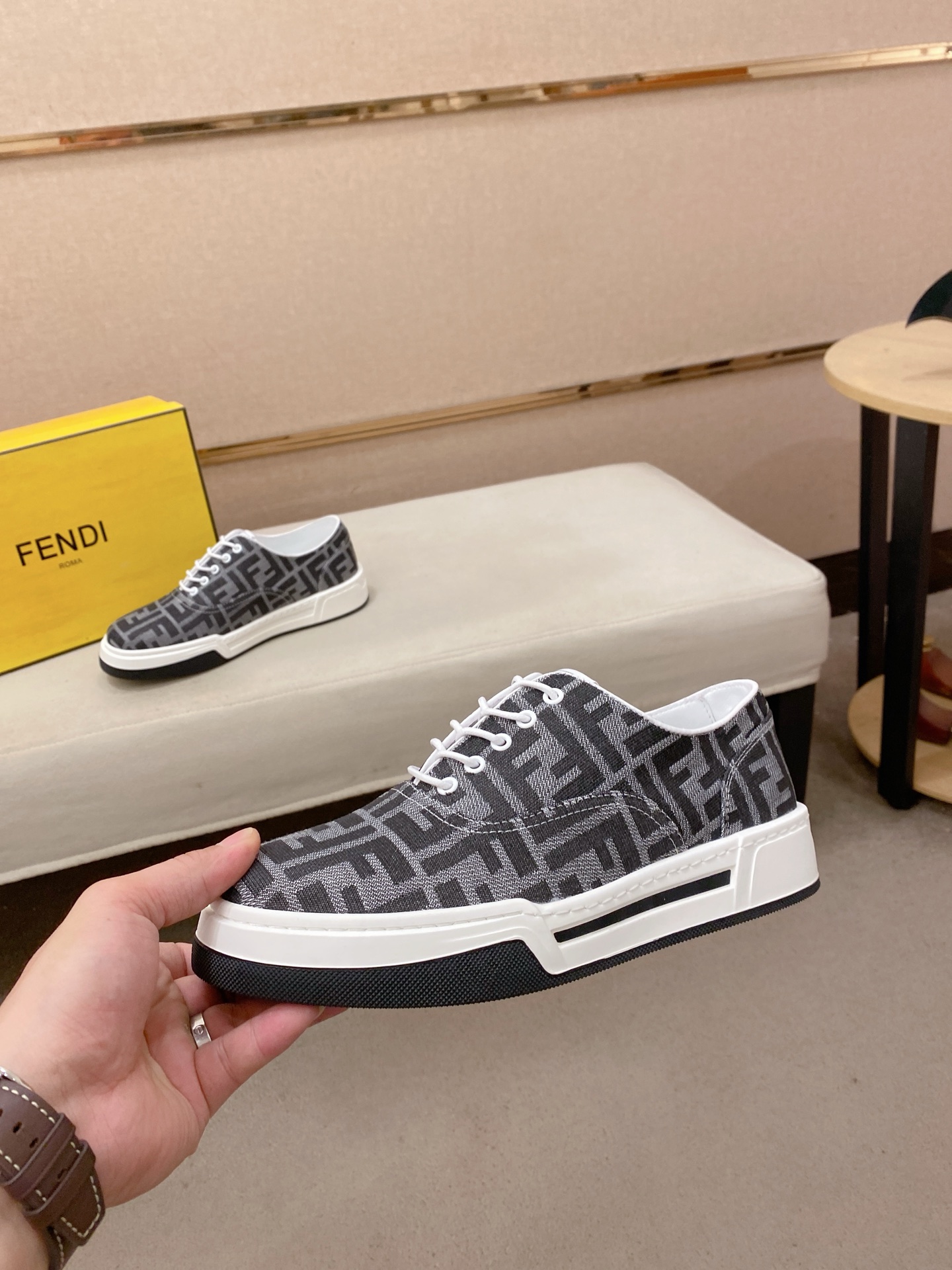 Fendi FF Logo Low-Top Sneakers Black