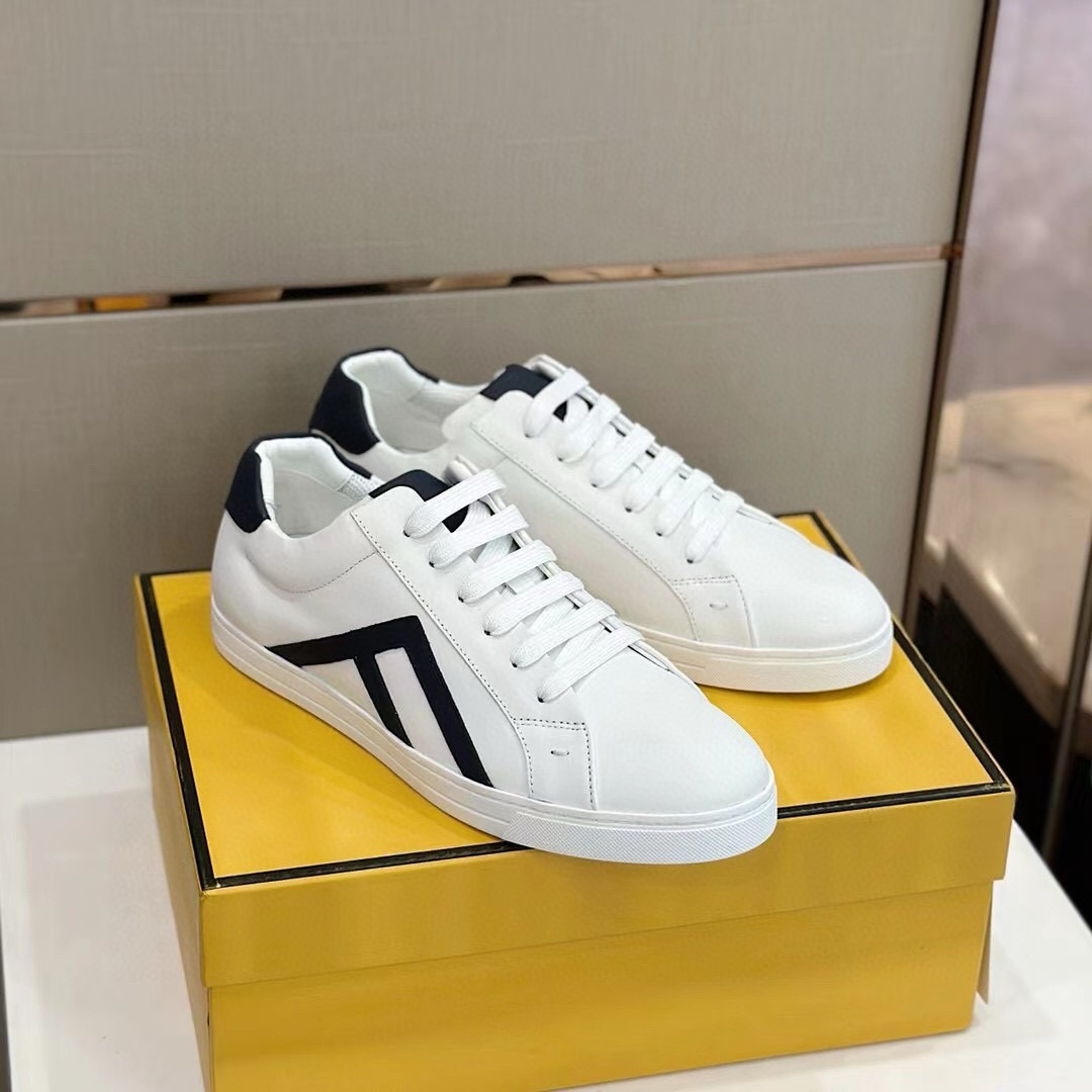 Fendi FF Leather Low-Top Sneakers White/Black
