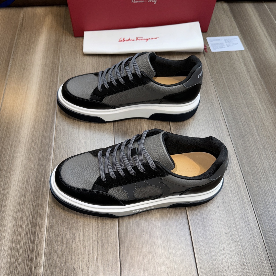 Ferragamo Logo Low-Top Sneakers Gray Black