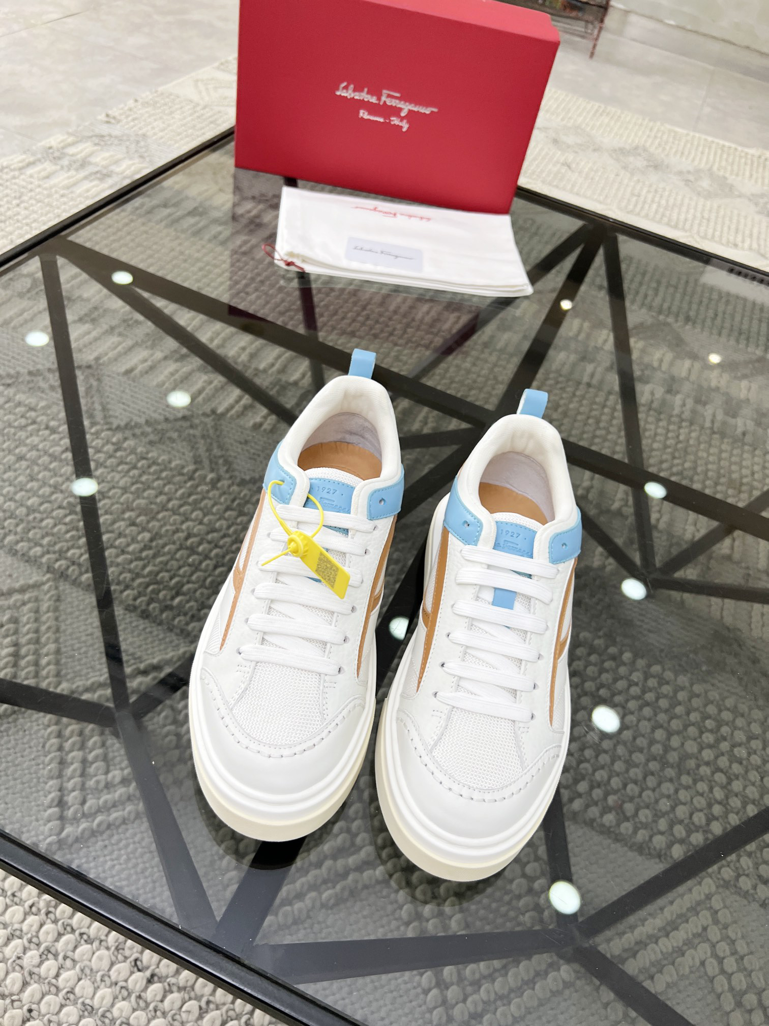 Salvatore Ferragamo Casual Sneakers Multicolor