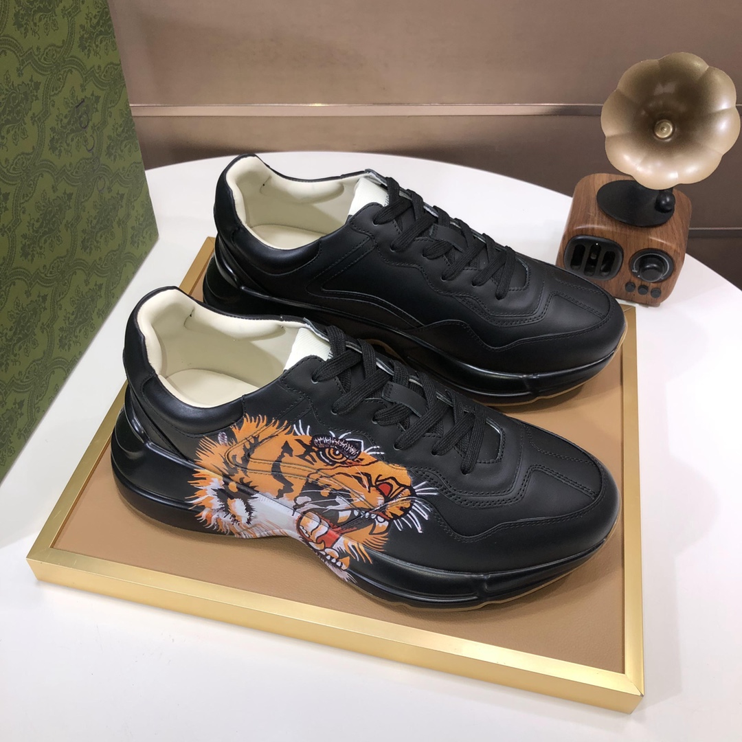 Gucci Tiger Print Dad Sneakers Black
