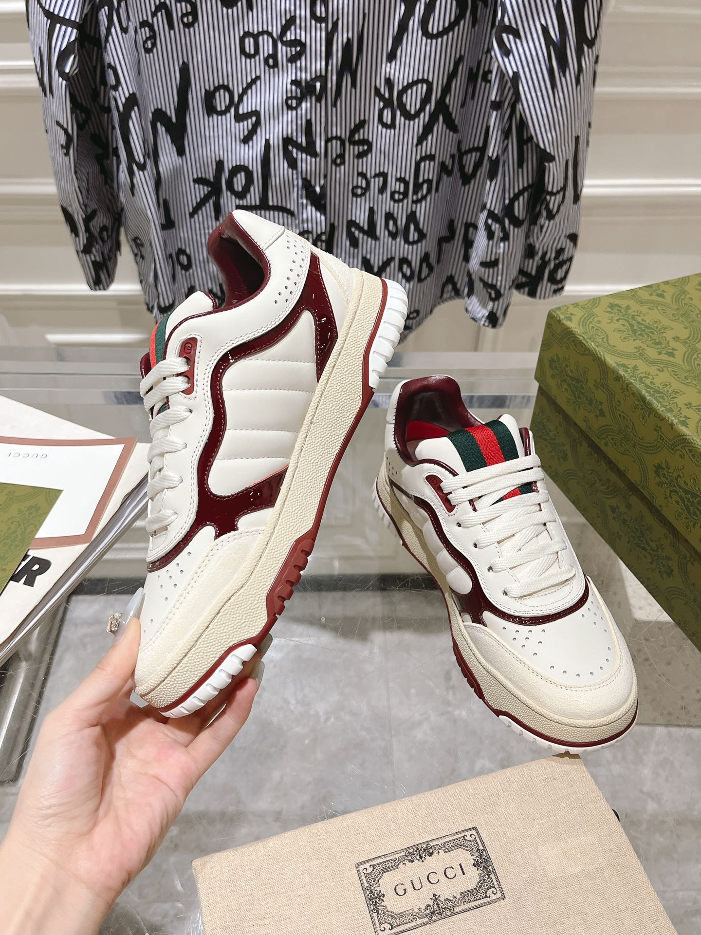 Gucci Vintage Low-Top Sneakers White/Burgundy