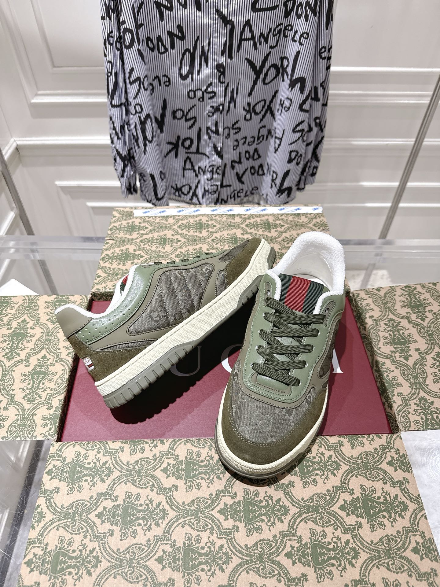 Gucci Vintage GG Low-Top Sneakers Green