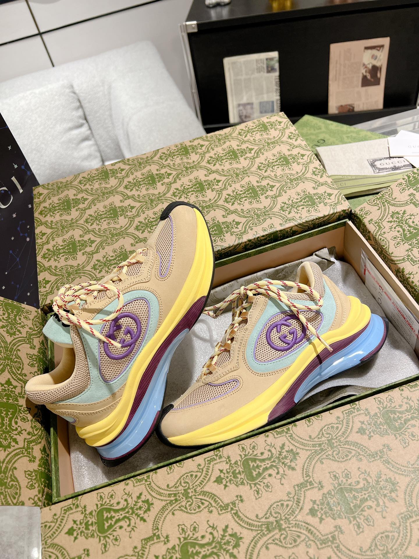 Gucci Run Chunky Sneakers Multicolor