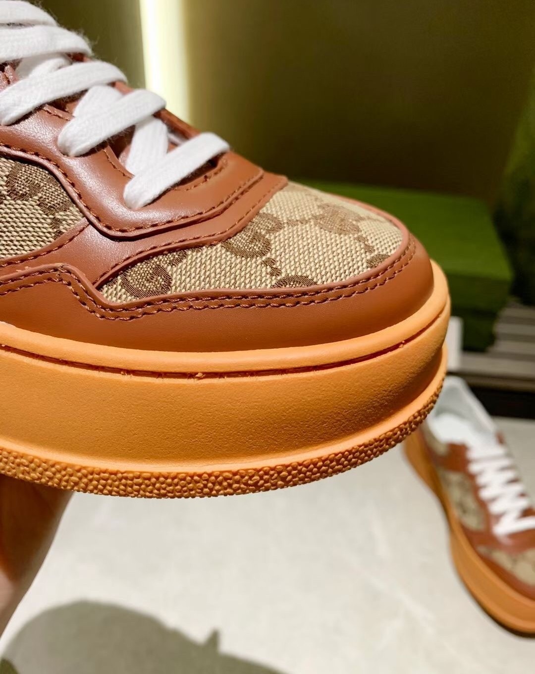Gucci GG Canvas Low-Top Sneakers Brown