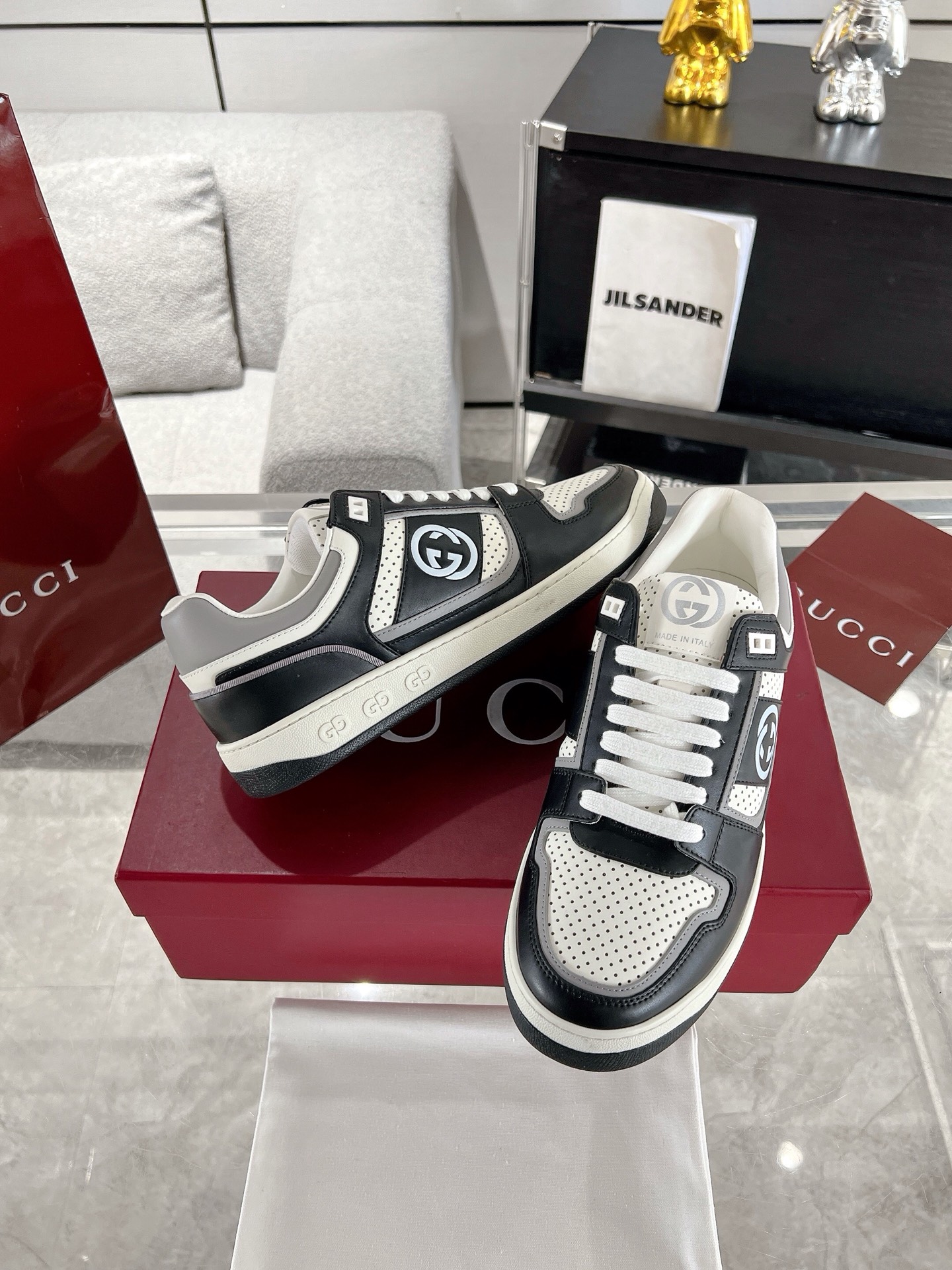 Gucci GG Retro Defense Sneakers Black/White
