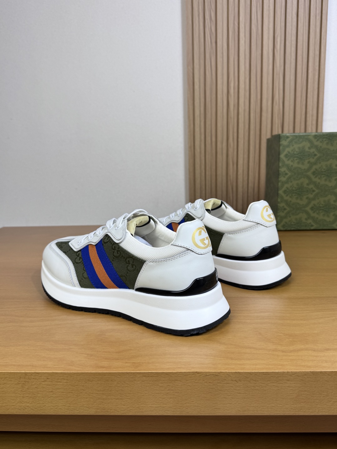 Gucci GG Canvas Leather Sneakers White/Green