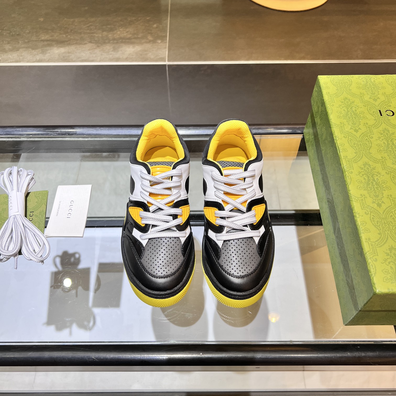 Gucci 2022 Low-Top Couple Sneakers Black/White/Yellow