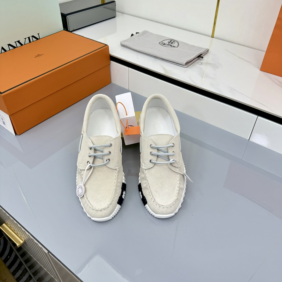 Hermes Loosneaker Low-Top Sneaker Beige