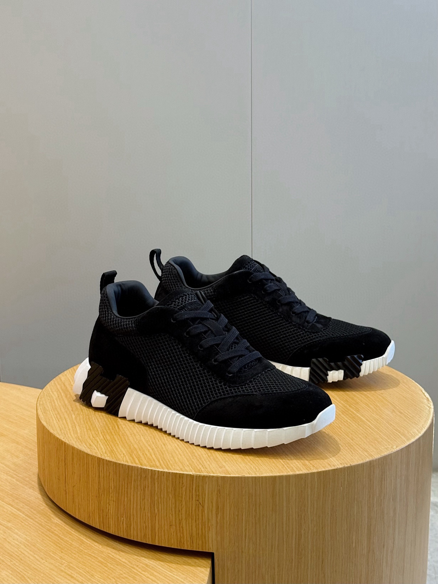 Hermes Bouncing Sneakers Black