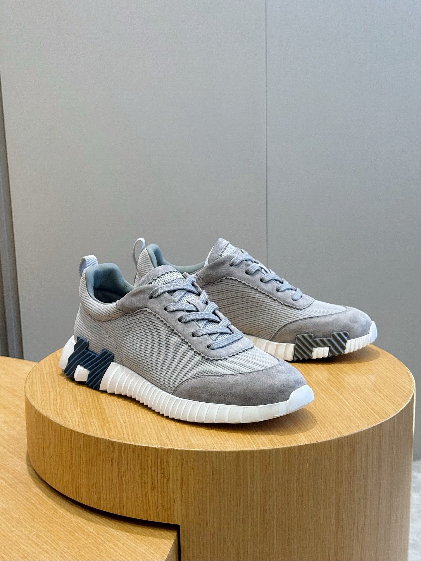 Hermes Bouncing Leather Sneaker Gray