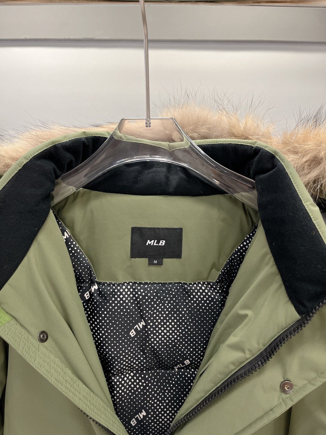 MLB NY Yankees Fur-Trim Down Parka Olive