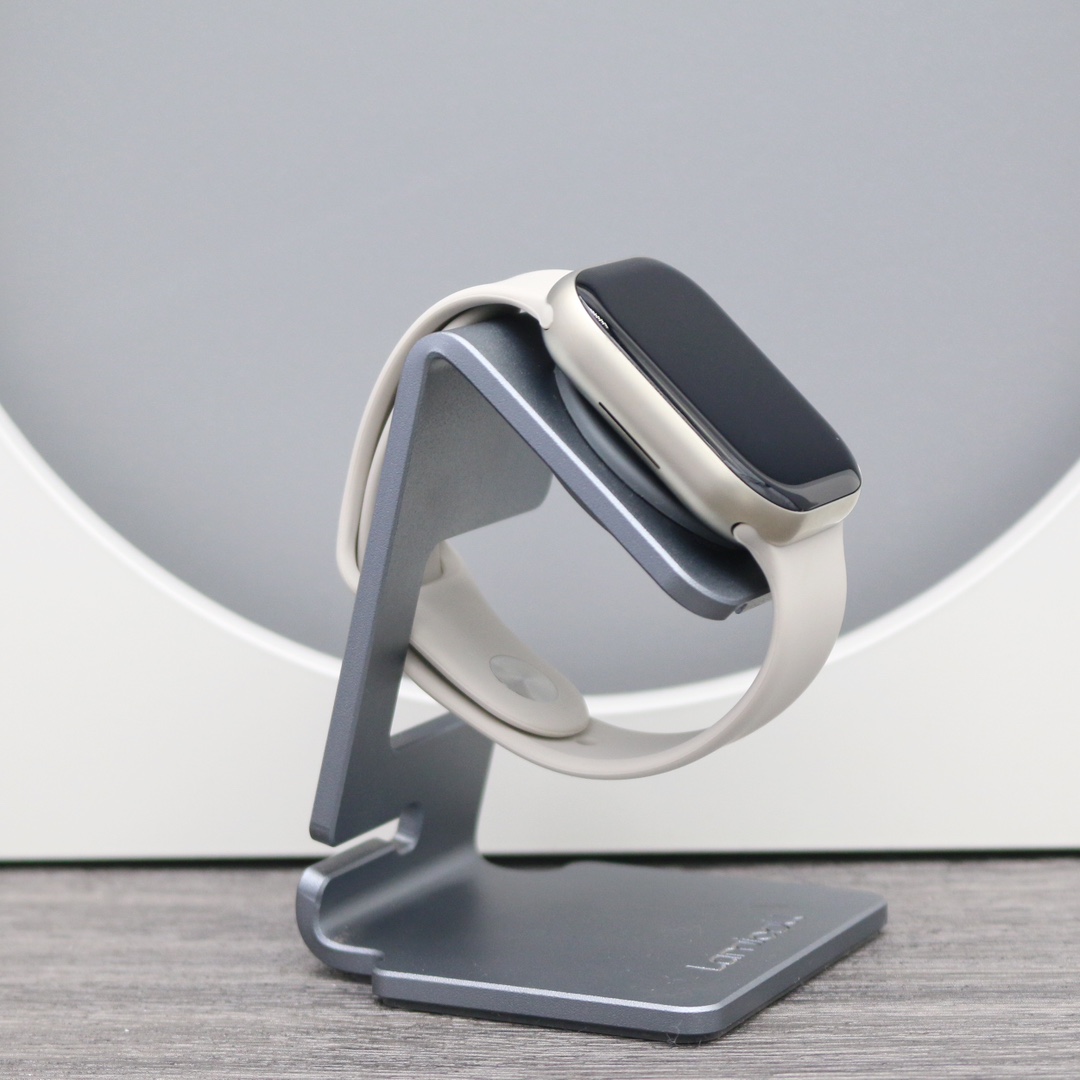 Apple Watch Series 8 45mm Smart Sport Watch Silver