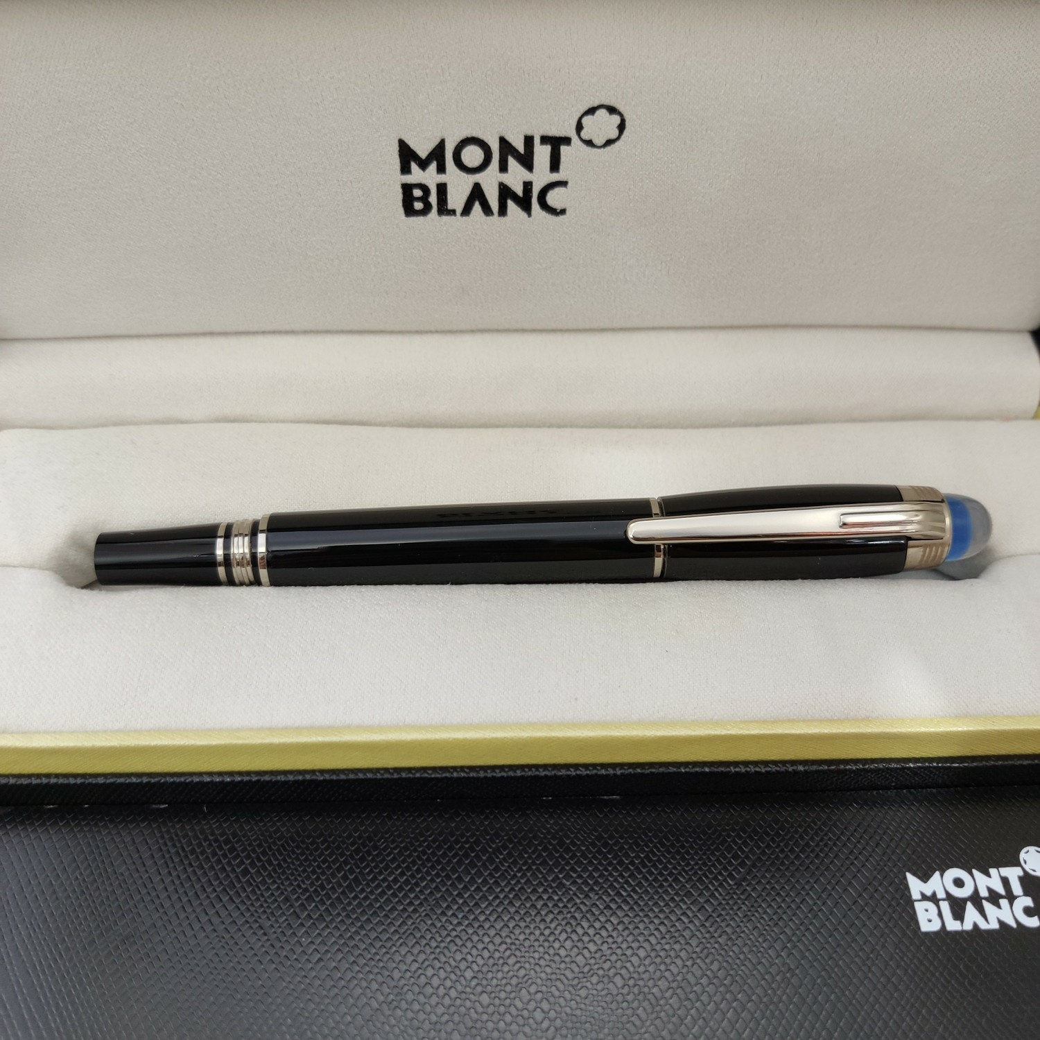 Montblanc Luxury Fountain Pen Set Multicolor