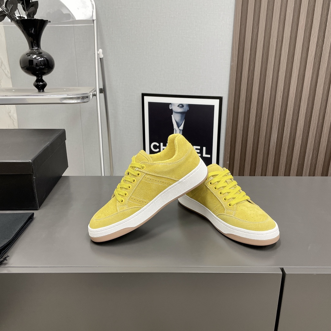 YSL Saint Laurent SL61 Low-Top Sneakers Yellow