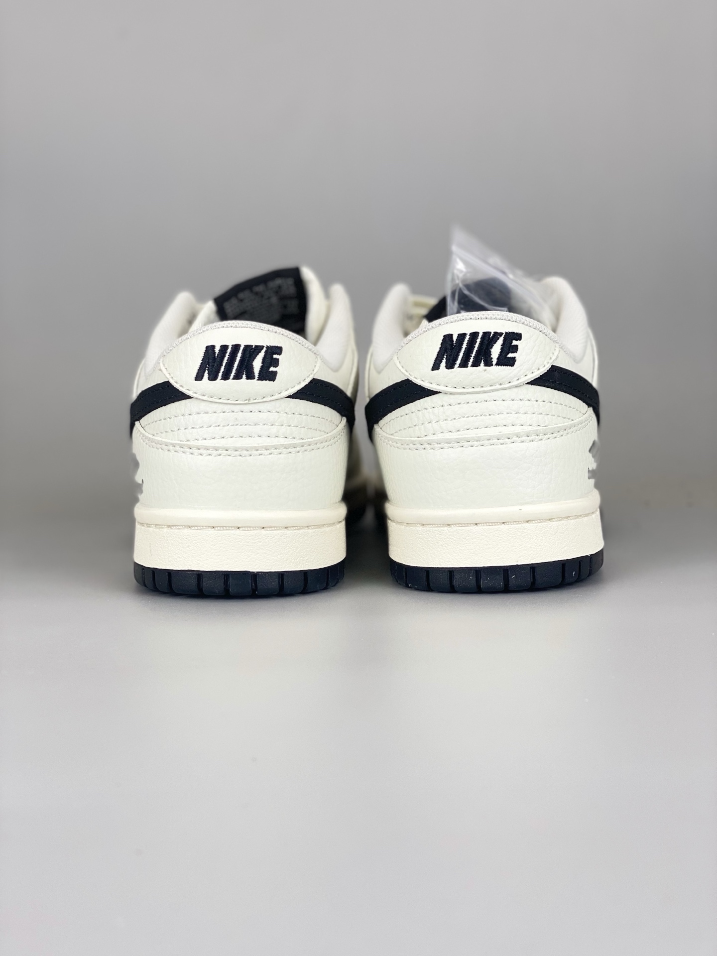 Nike SB Dunk Low Cream Black