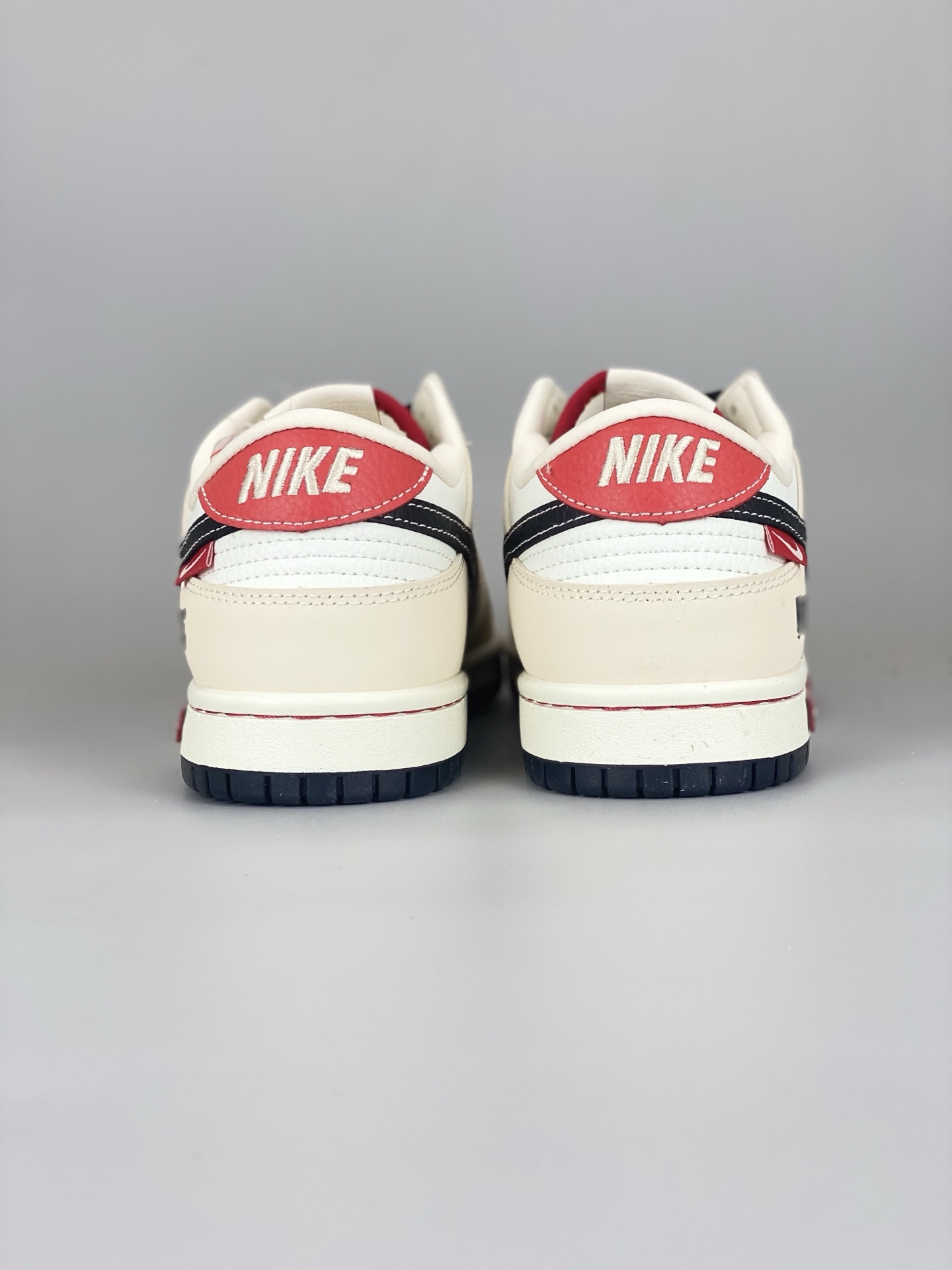 Nike SB Dunk Low Cream Red