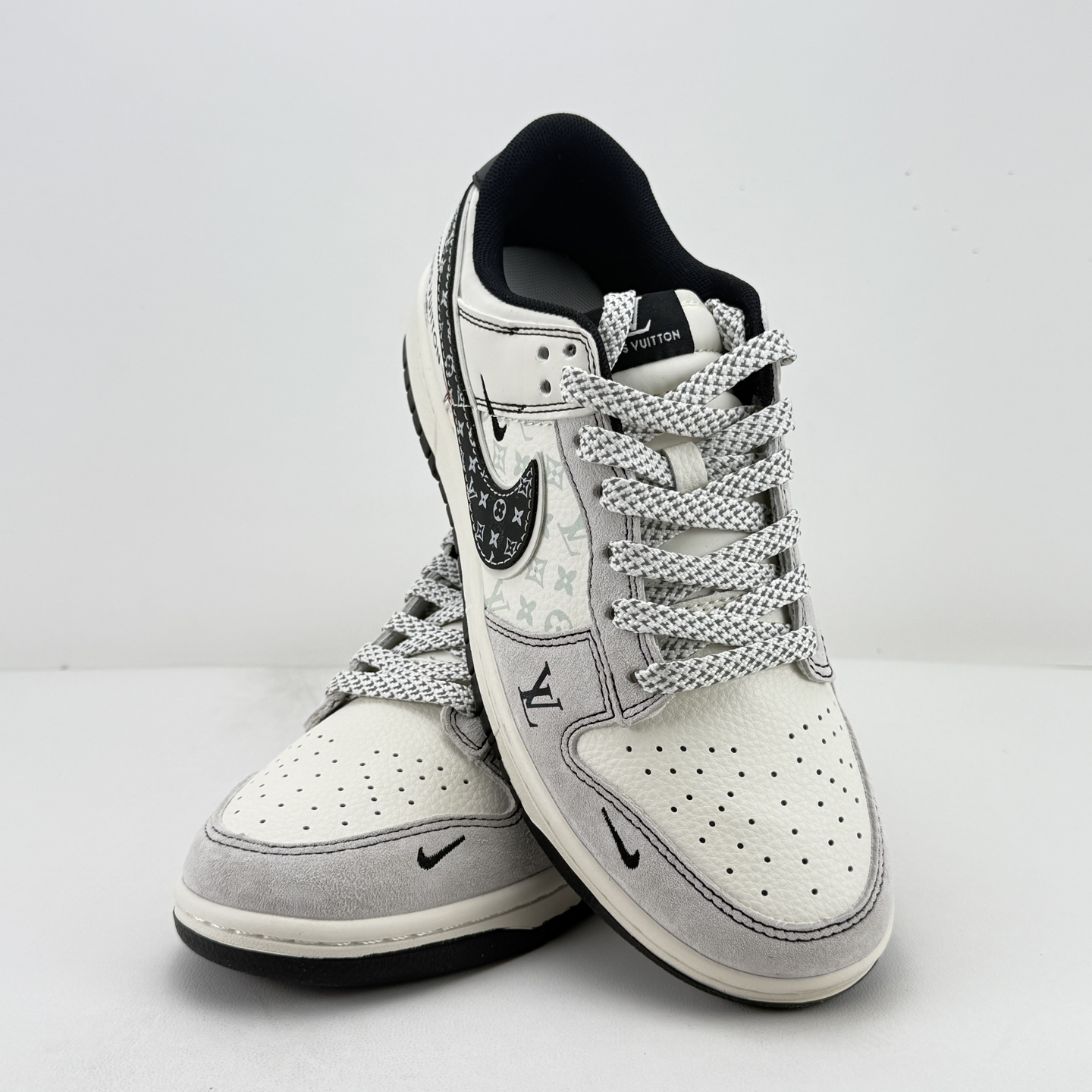 Nike SB Dunk Low Black Beige