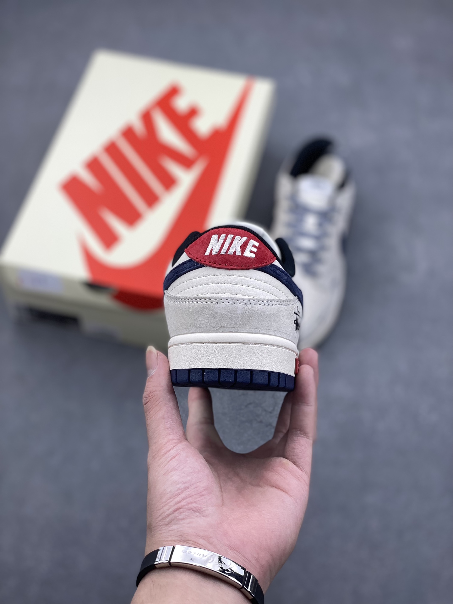 Nike SB Dunk Low Navy Cream