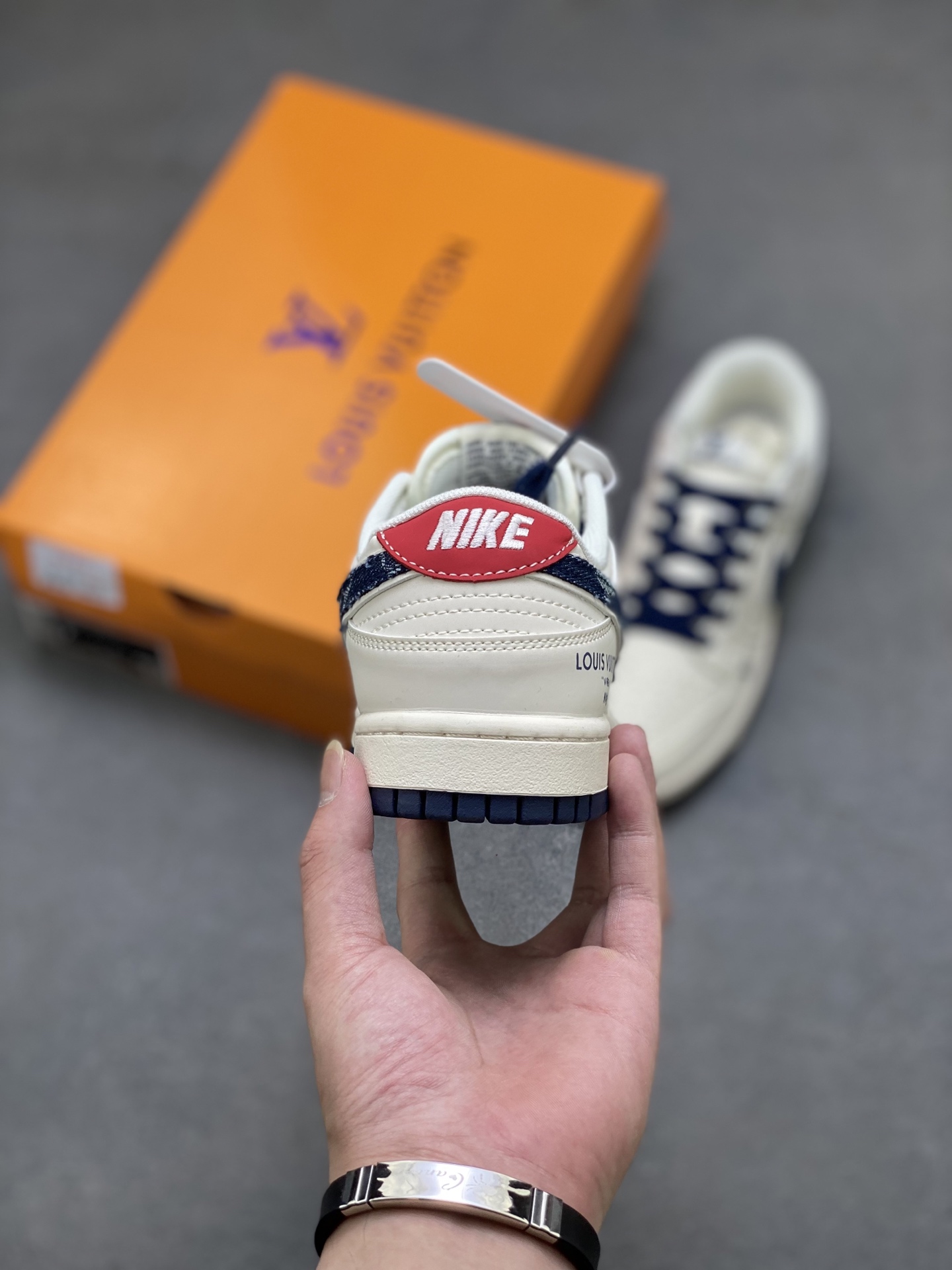 Nike SB Dunk LV White Blue