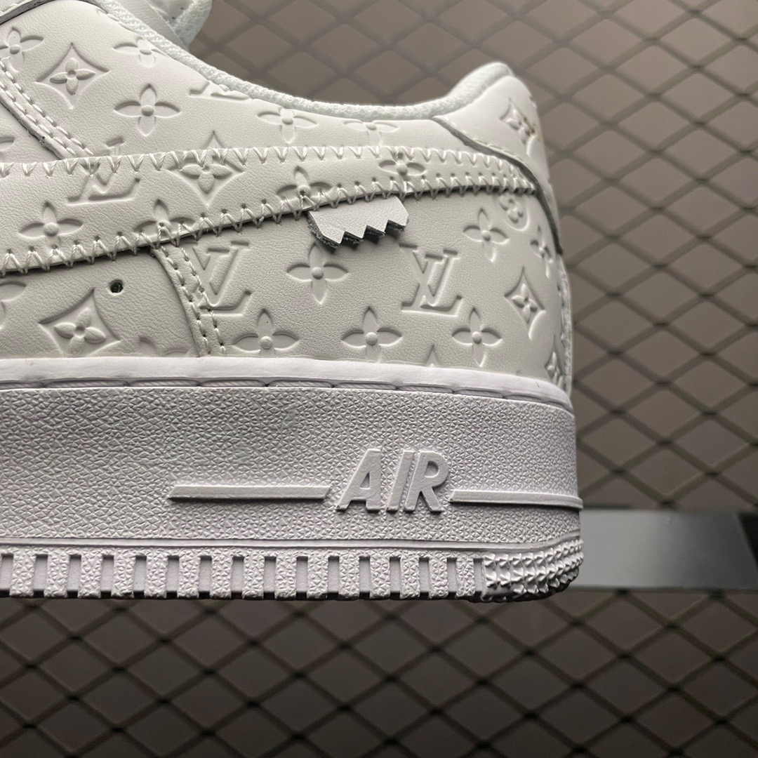 Louis Vuitton x Nike Air Force 1 Low Sneakers White