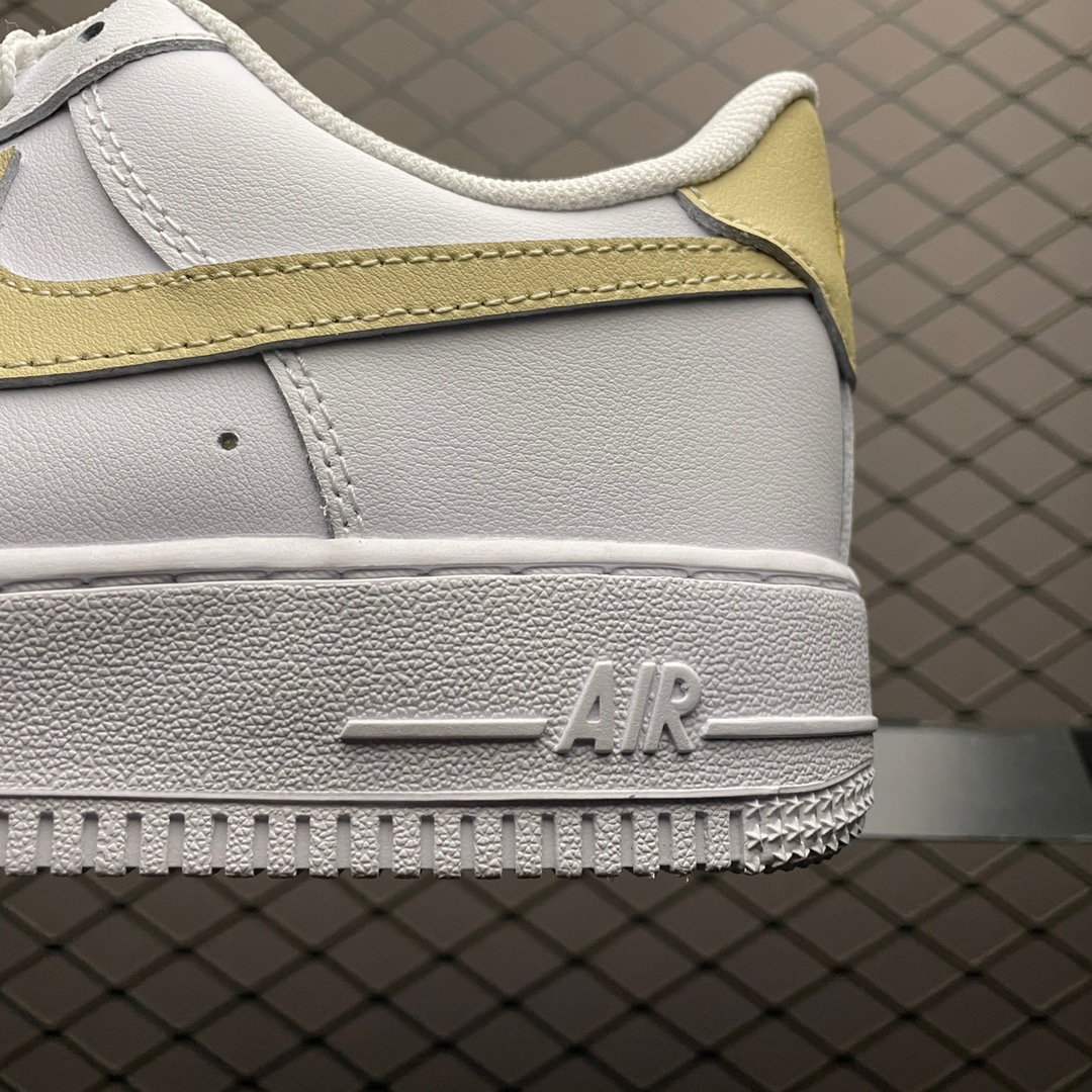 Nike Air Force 1 Low White Gold