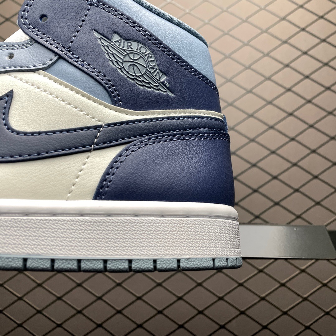 Jordan Air Jordan 1 Mid Basketball Shoes Blue/White