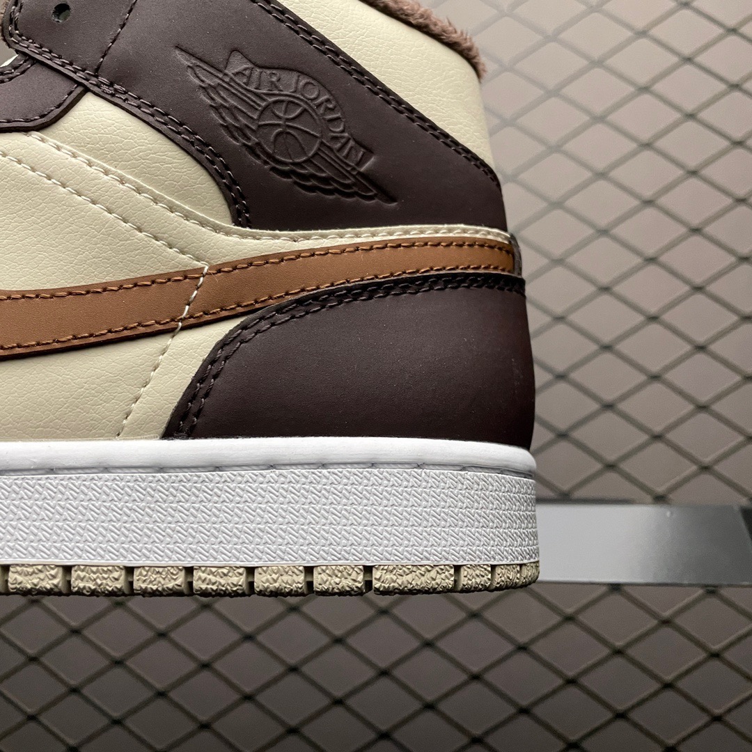 Jordan 1 Mid Retro Brown Beige
