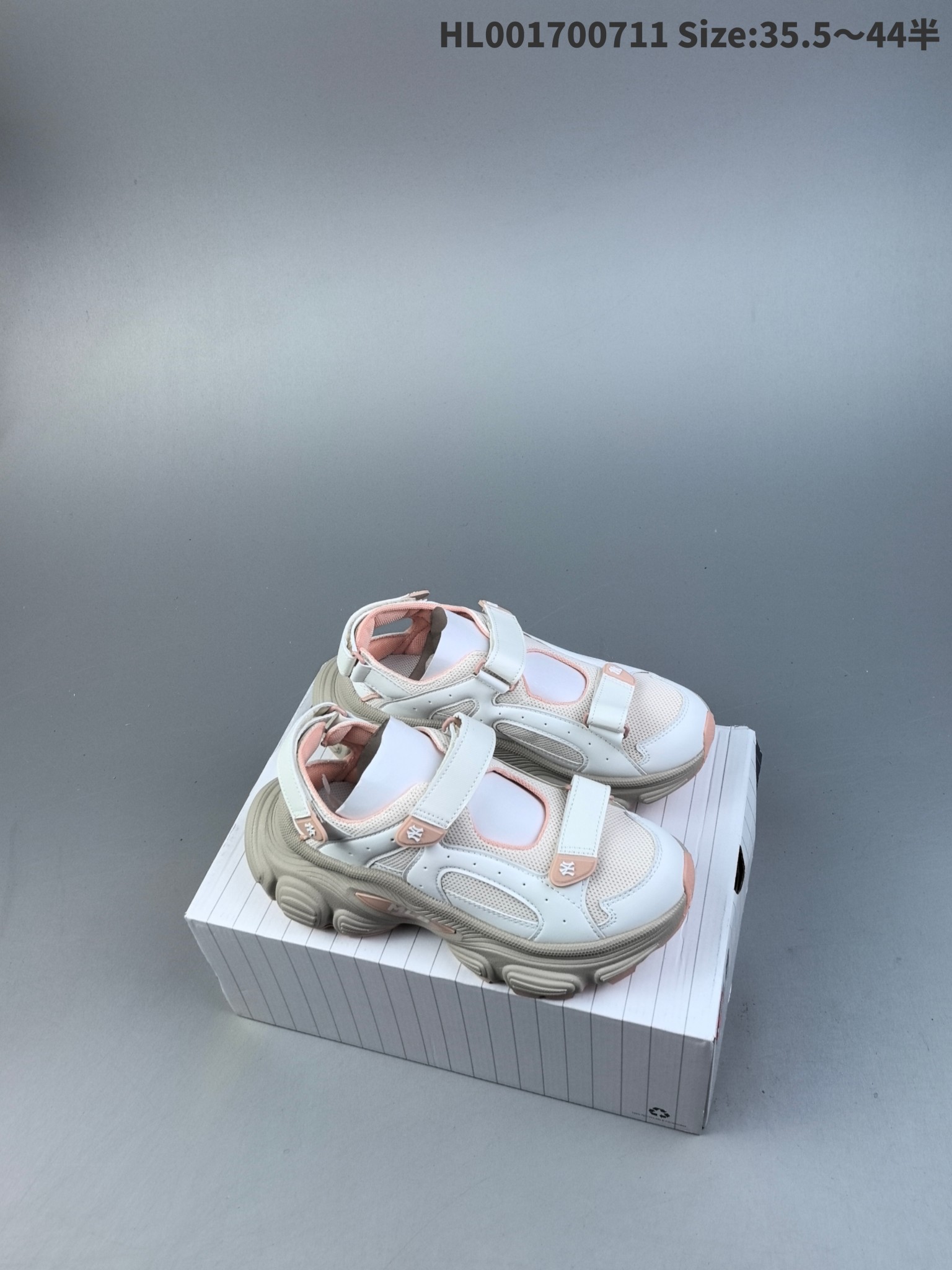 MLB NY Chunky Sandals White Pink