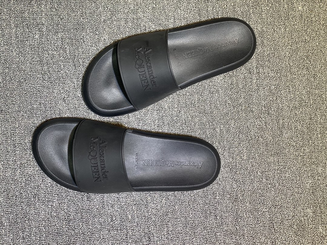 Alexander McQueen Logo Slide Sandals Black