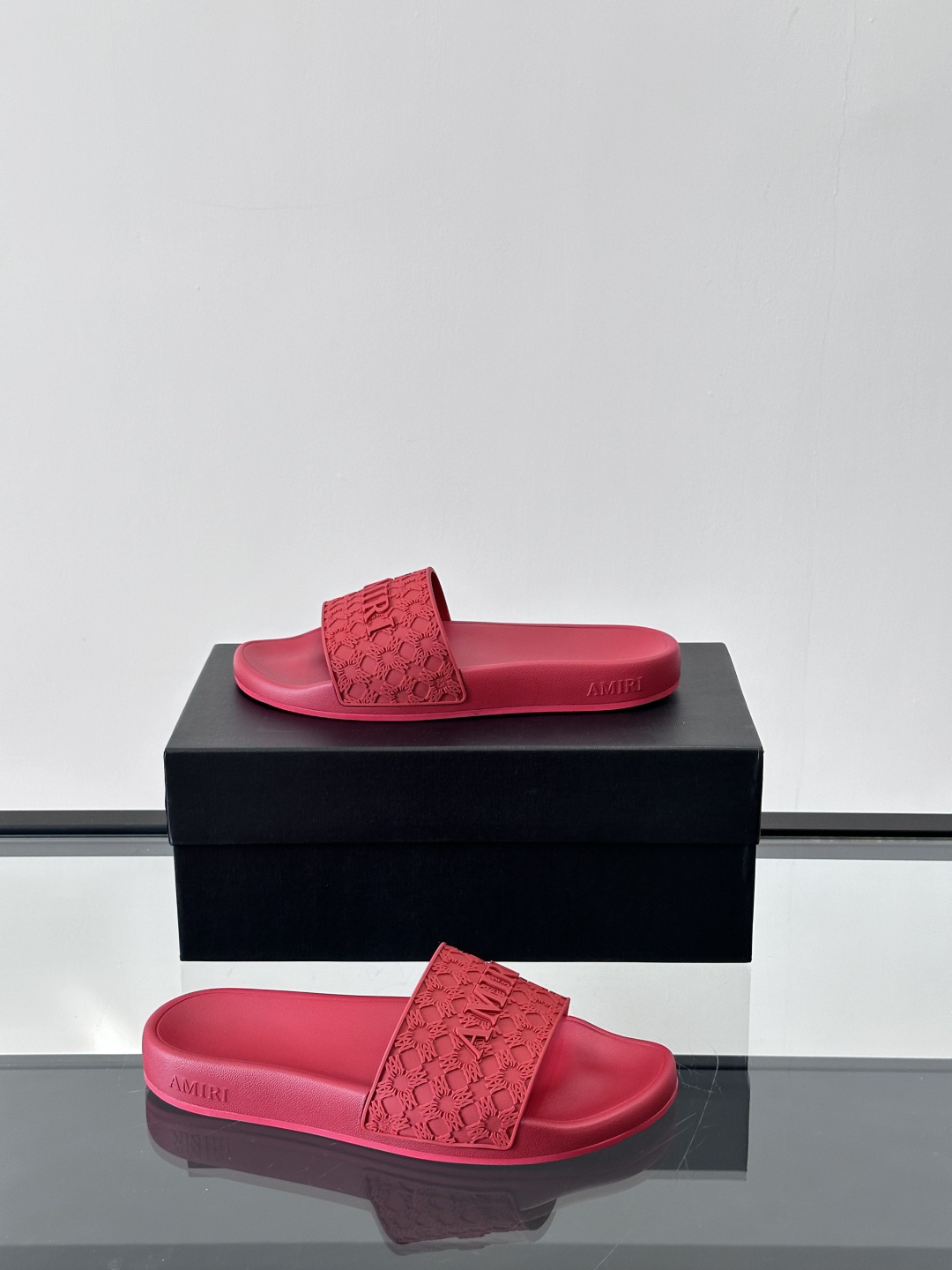 Amiri Embossed Logo Slide Sandals Red