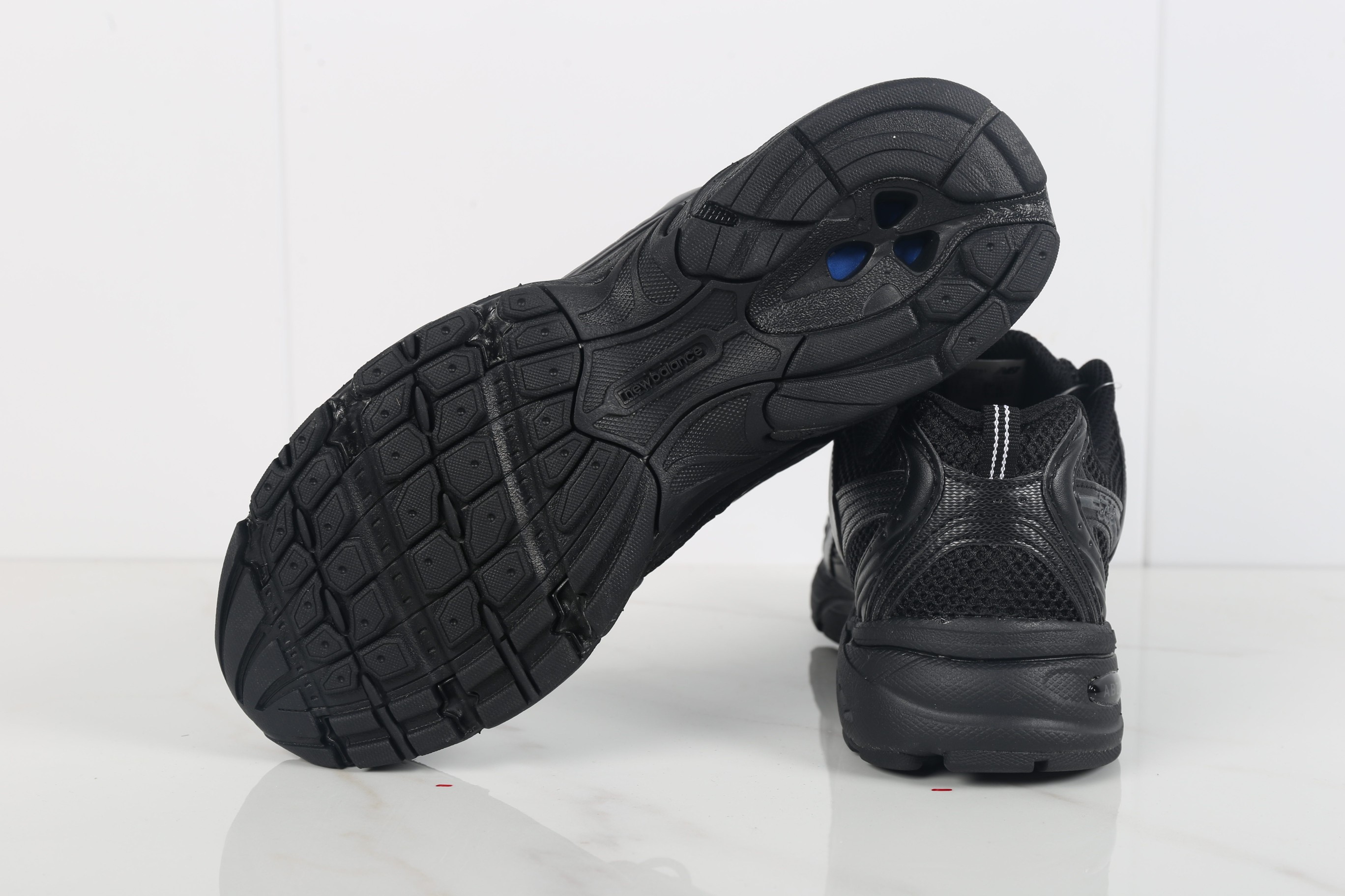 New Balance MR530 Retro Dad Sneakers Black