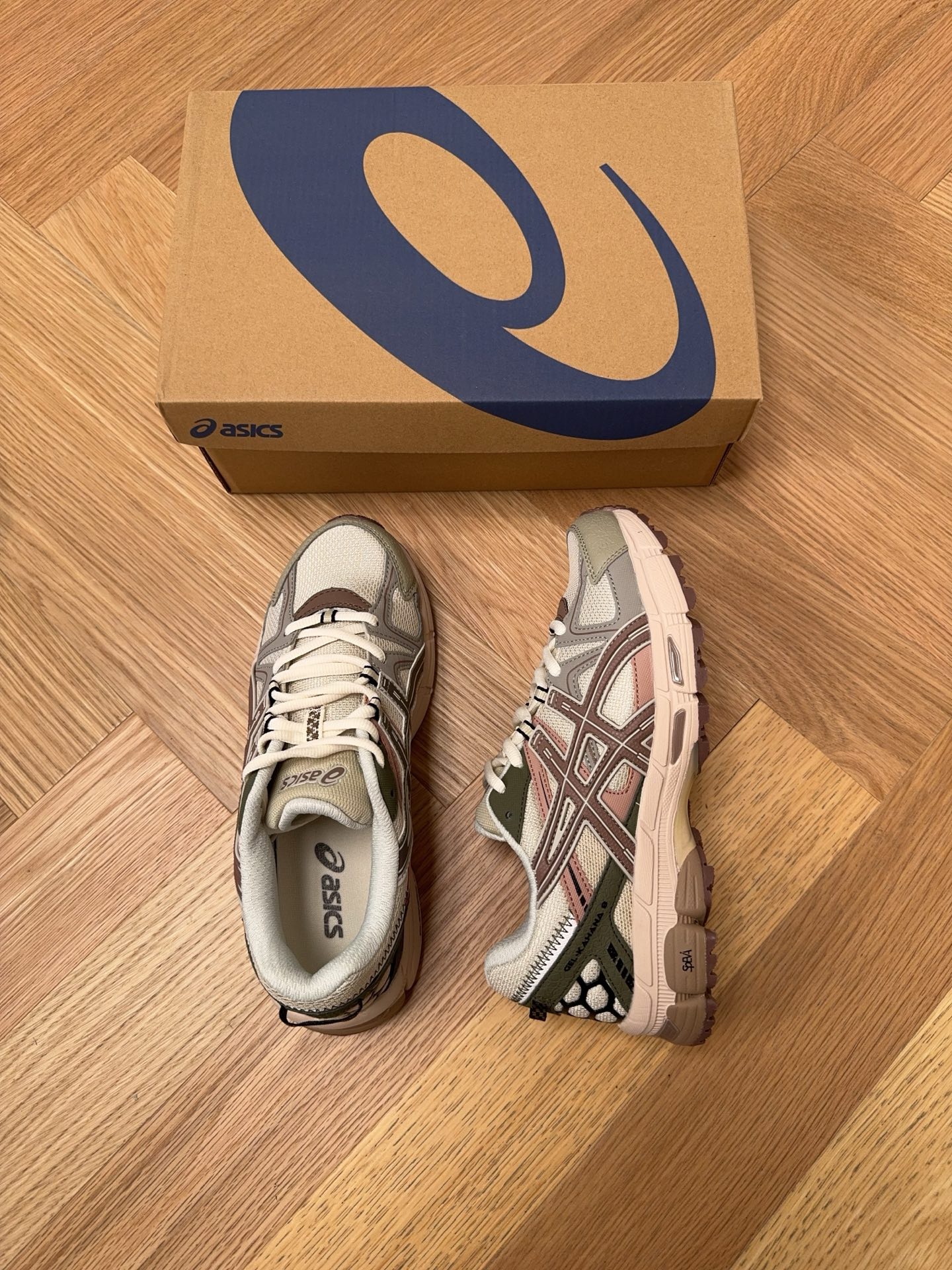 Asics GEL-Kahana 8 Trail Sneakers Multicolor