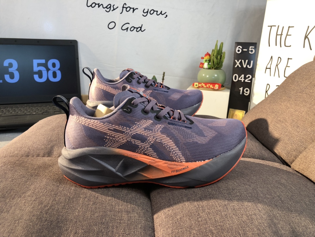 Asics NOVABLAST 5 LE Running Shoes Multicolor