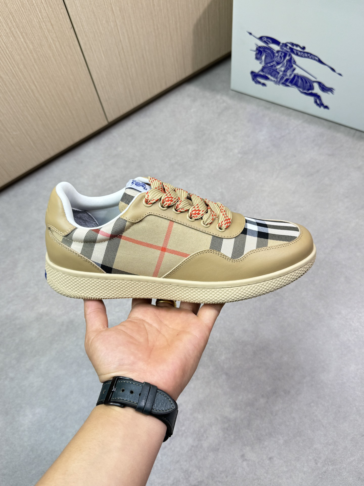 Burberry Vintage Check Sneakers Beige