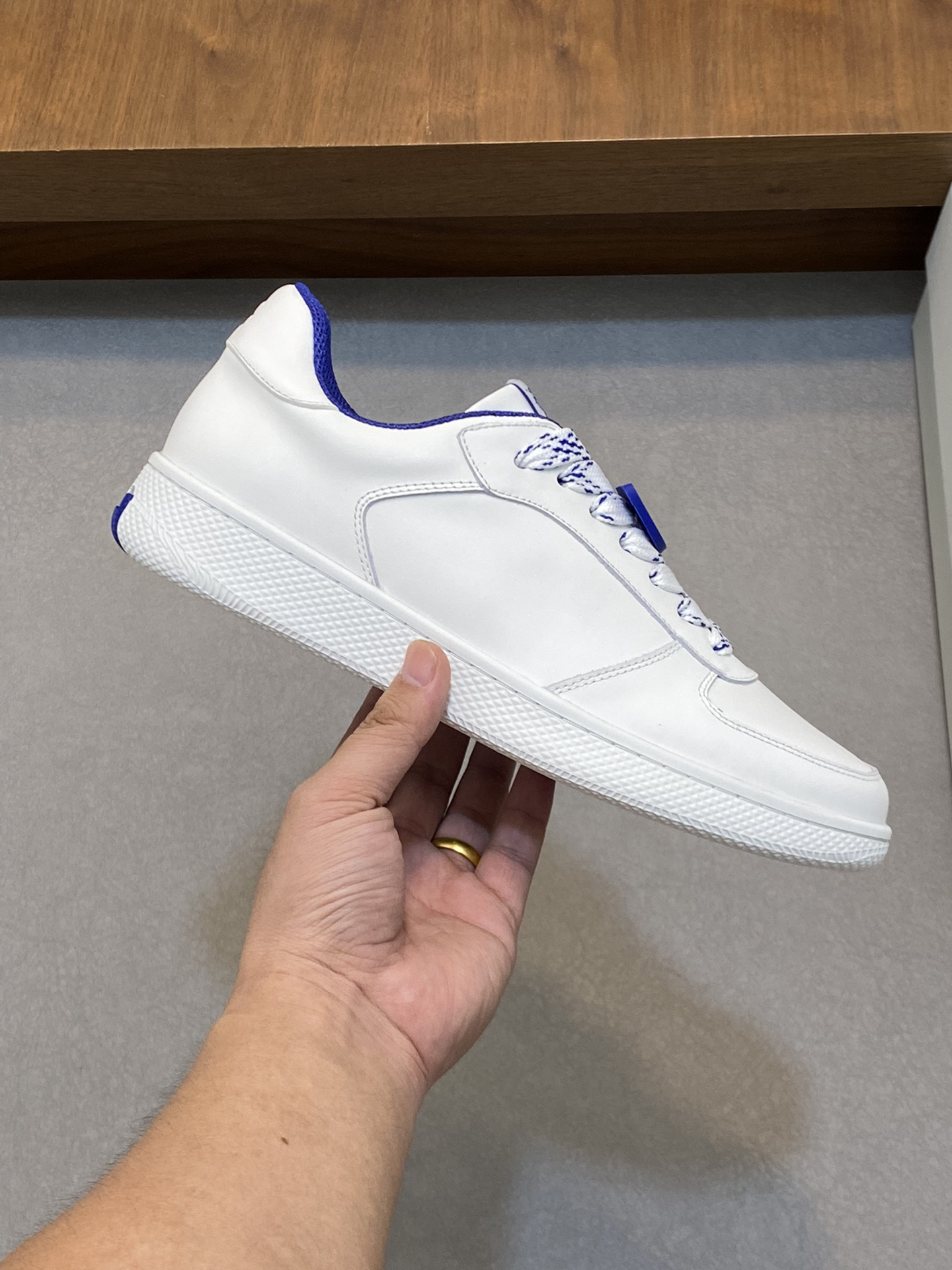 Burberry Leather Sneakers White/Blue