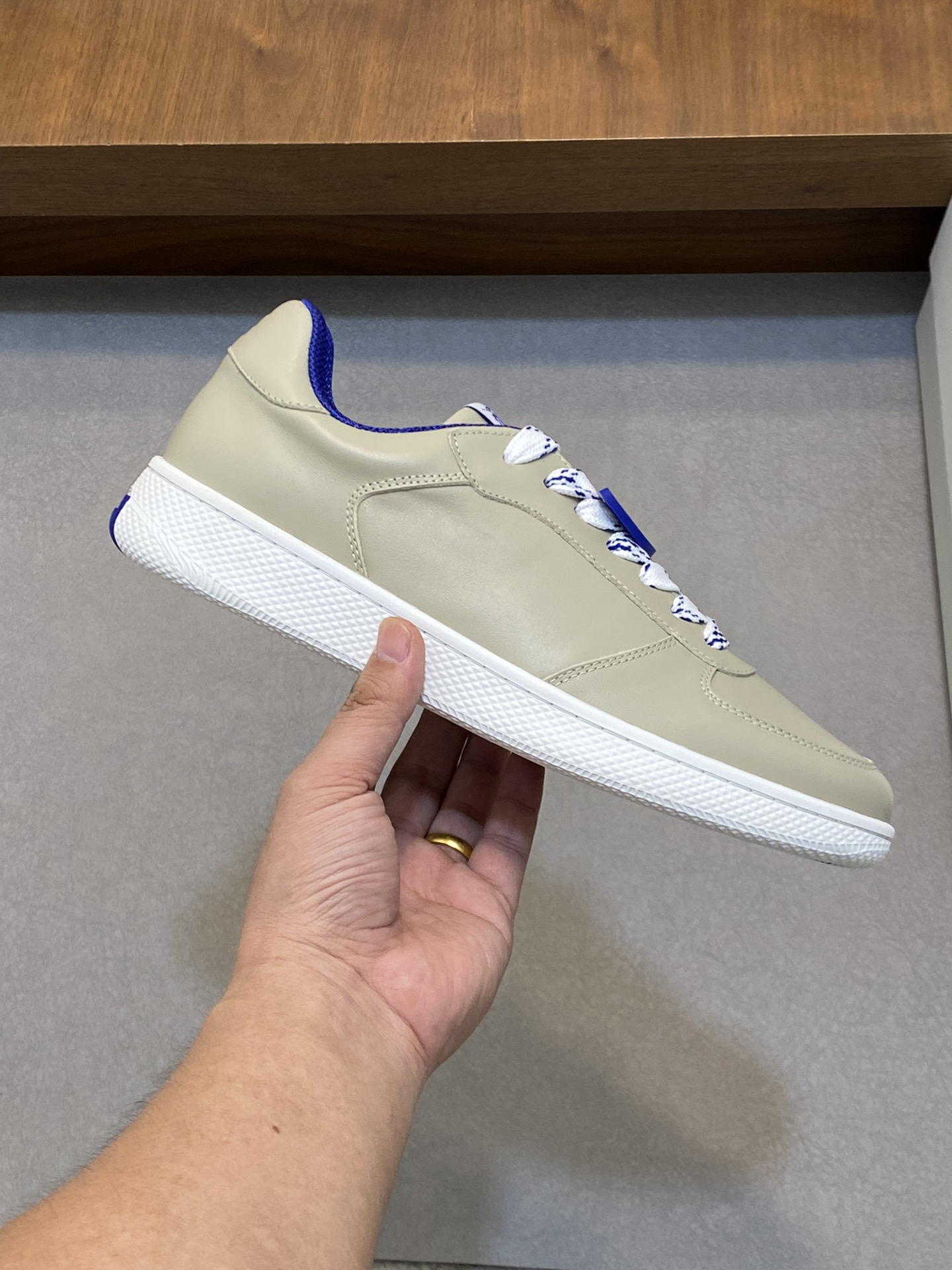 Burberry Leather Low-Top Sneakers Gray/Blue