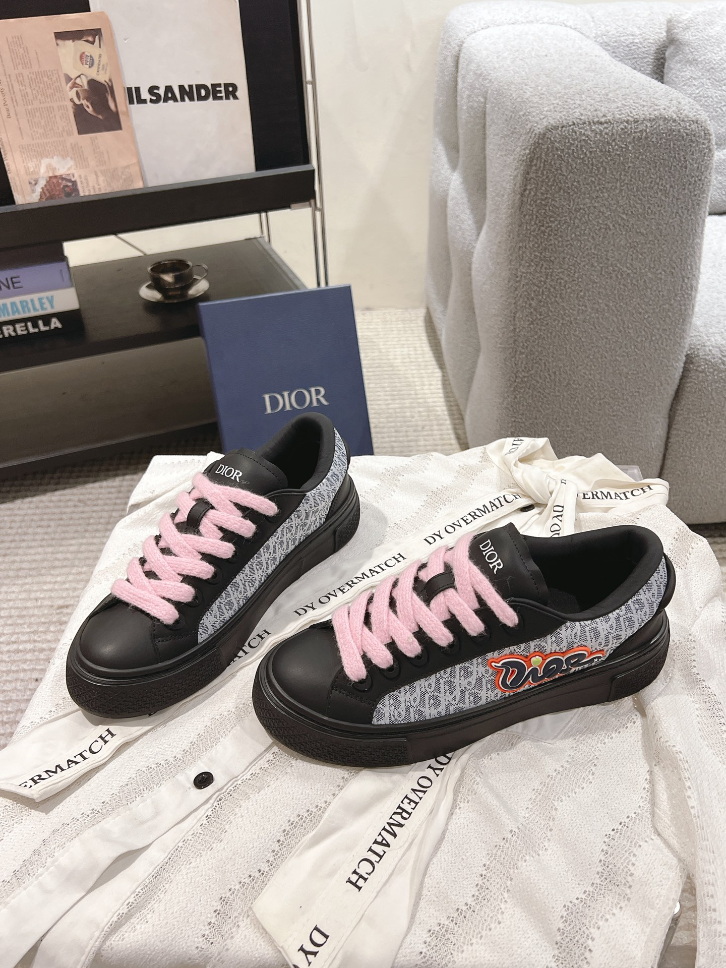Dior B33 CD Diamond Low-Top Sneakers Black/Grey/Pink