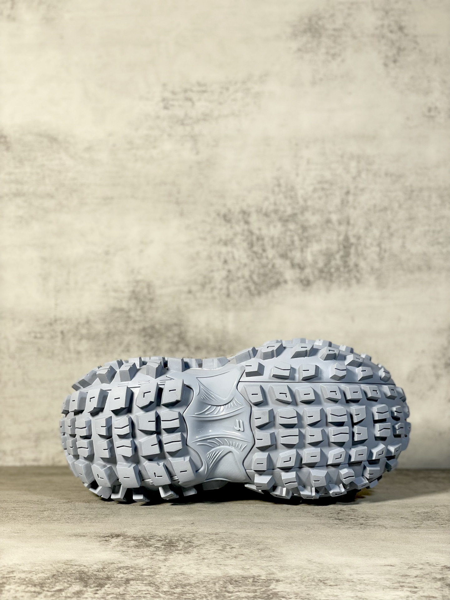 Balenciaga Defender Platform Sneakers Grey