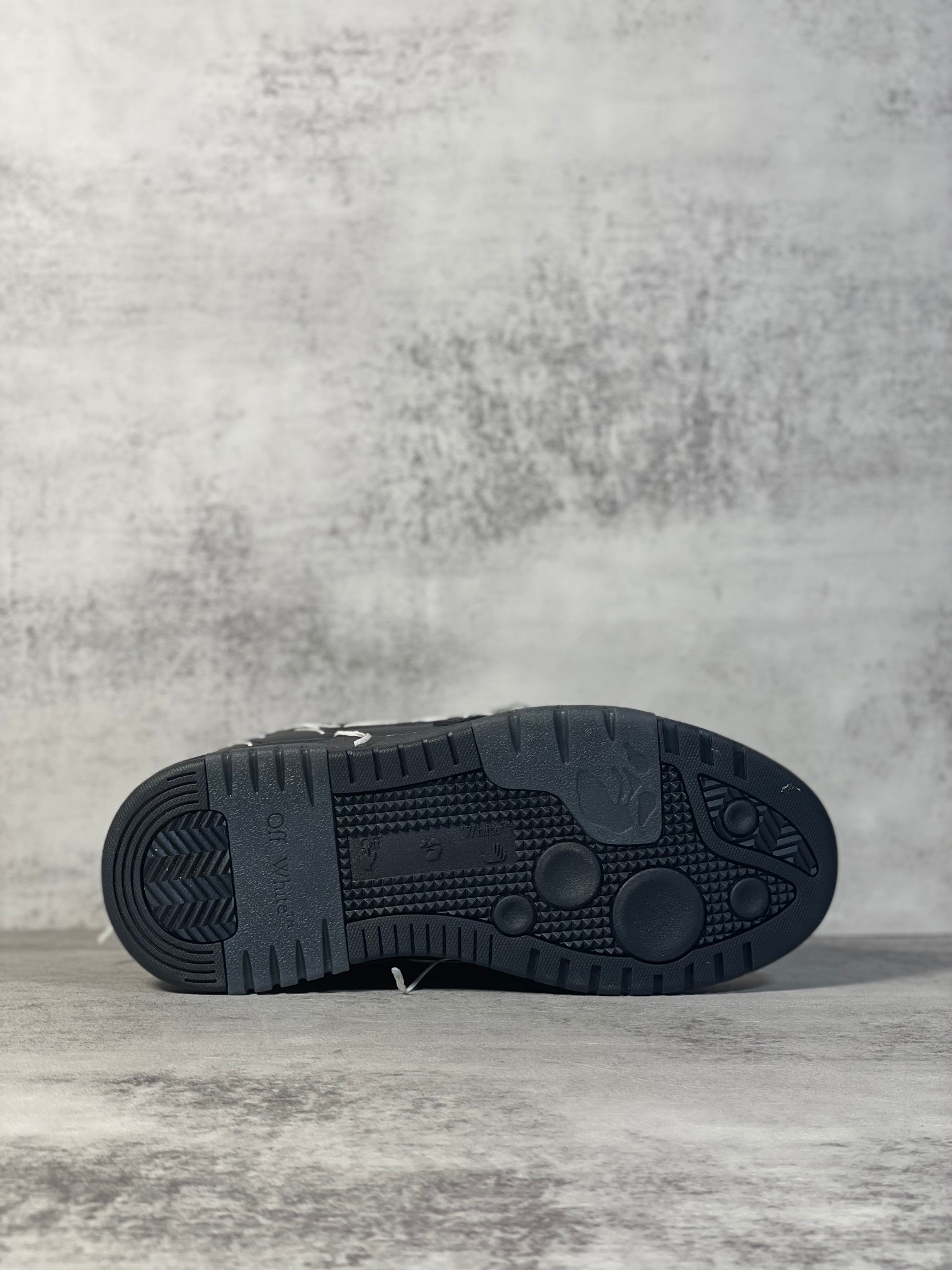 Off-White Out Of Office Low Sneakers Black