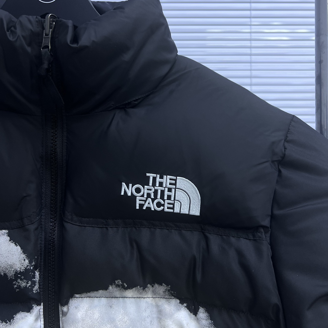 The North Face 1992 Nuptse Cloud Down Jacket Black/White