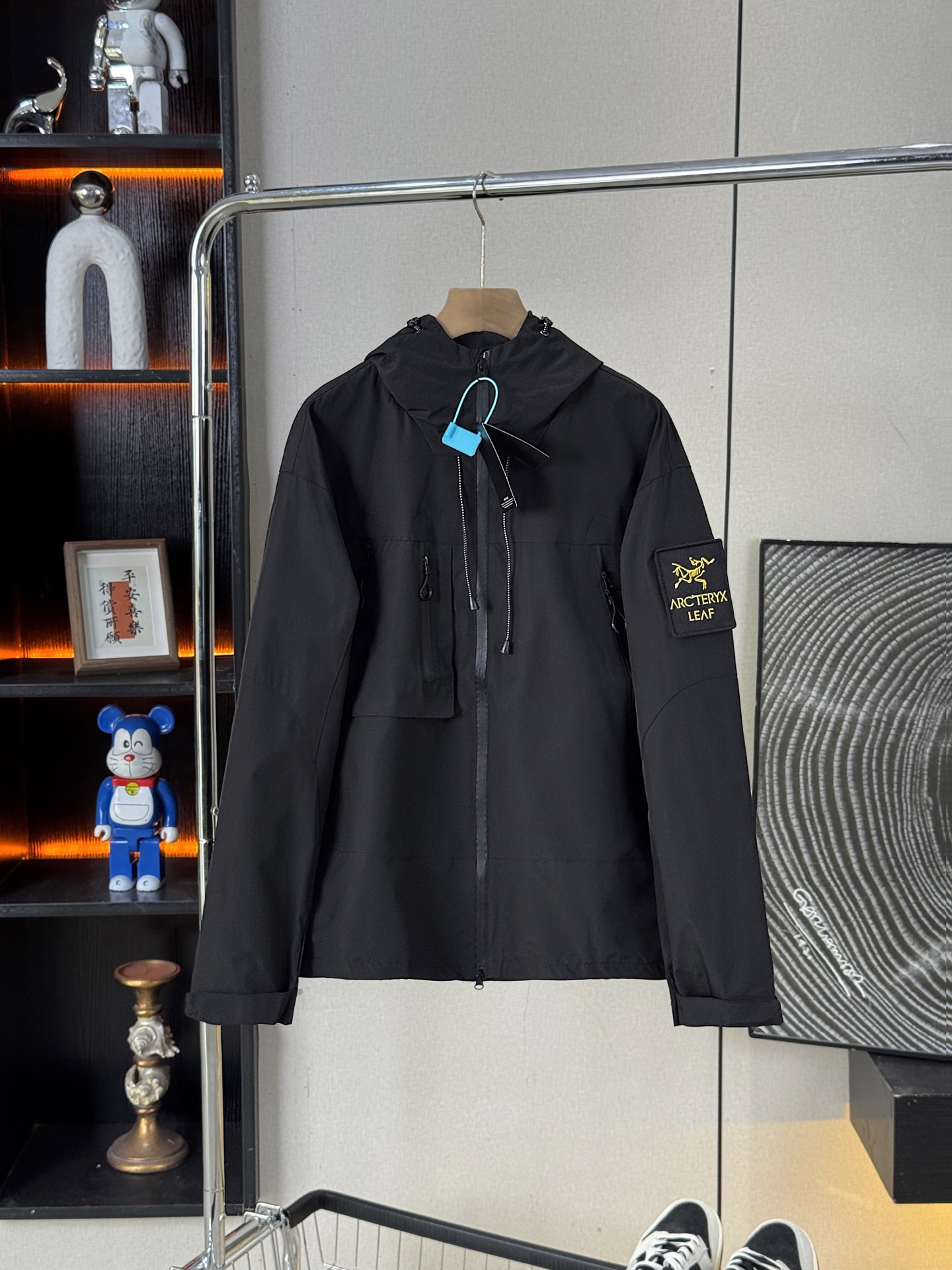 Arc'teryx LEAF Hooded Softshell Jacket Black